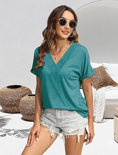 T Shirts Short Sleeve V Neck Tees Womens Fashion Tops Trendy Soft 2025 Casual Summer Spring Outfits Clothes